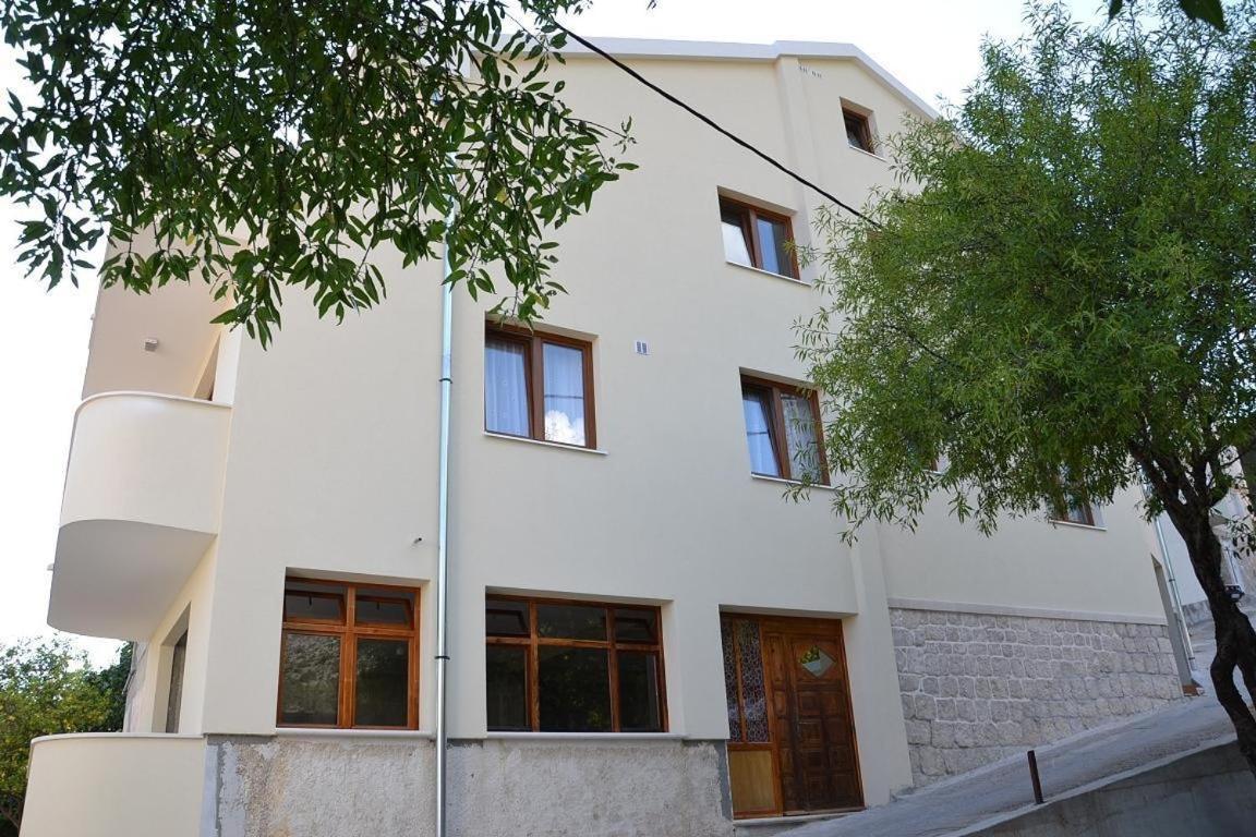 Apartments With A Parking Space Igrane, Makarska - 13535 Esterno foto