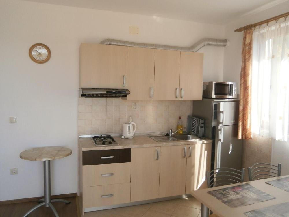 Apartments With A Parking Space Igrane, Makarska - 13535 Esterno foto